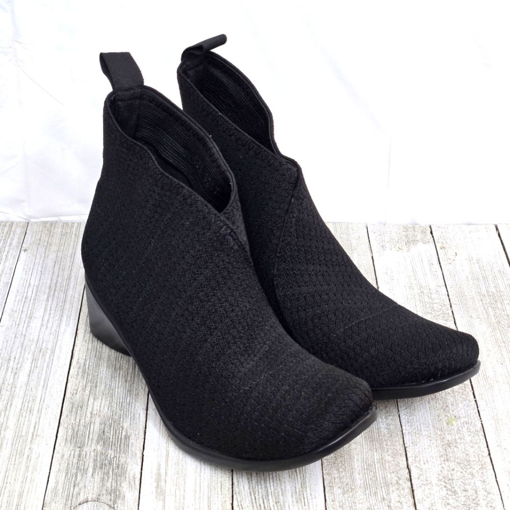 Charleston Shoe Co Lower King Washable Fabric Black Ankle Boots Women's Size 7